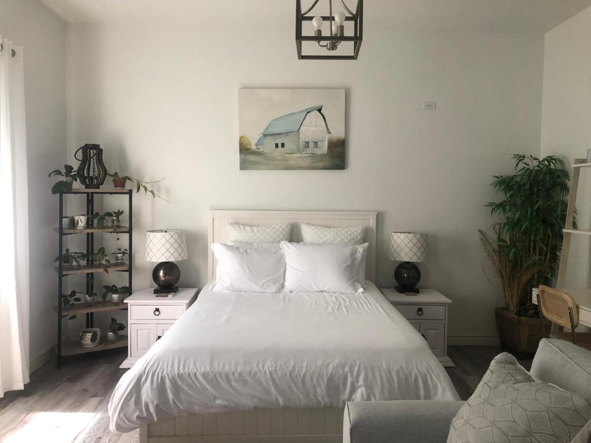 Beautiful Private Casita/Guesthouse W/ Kitchen, Access To Pool/Spa กูดเยียร์ ภายนอก รูปภาพ